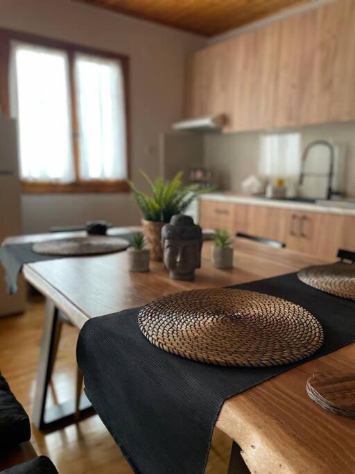 ヴァシリキPolitis' Wooden Houseアパートメント エクステリア 写真